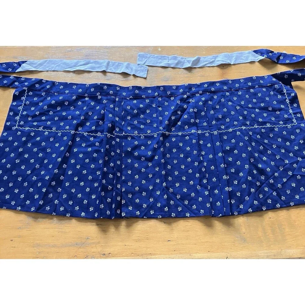Vintage Apron Blue Floral Handmade MCM Kitchen Grandma Cottage Core Farmhouse